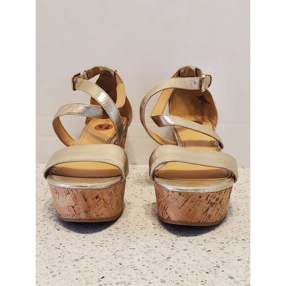 Nine West Gold cork heel Sandals women's shoes size 7.5 - Picture 2 of 8